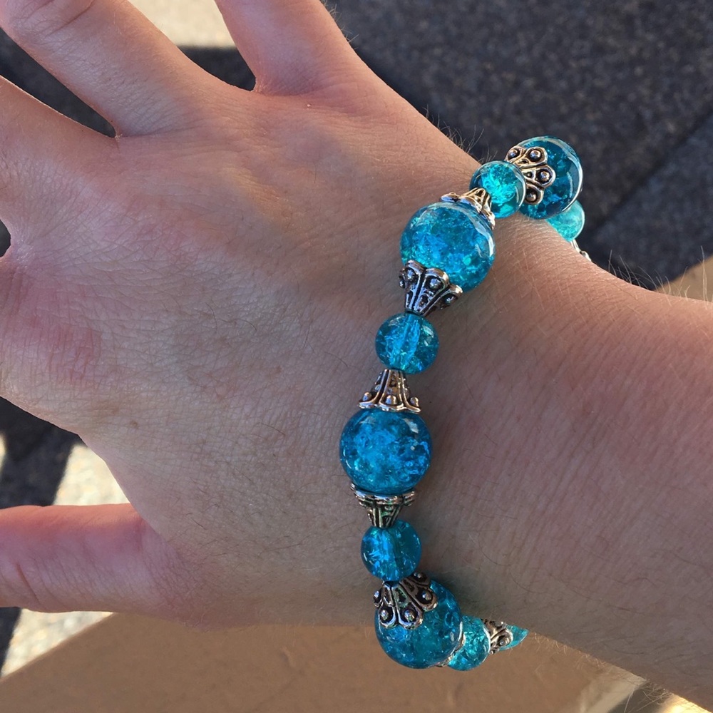 Blue Glass Bead Elastic Bracelet - Picture 2 of 4